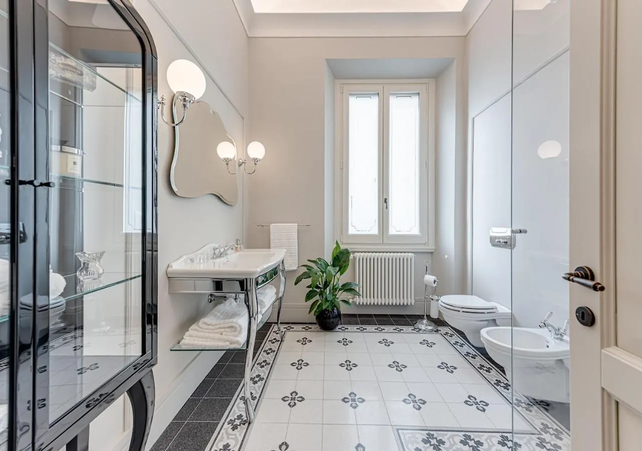 Comfortable Wide Apartment In The Core Of Florence Italy