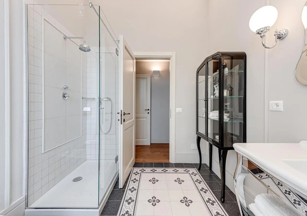 Comfortable Wide Apartment In The Core Of Florence Italy