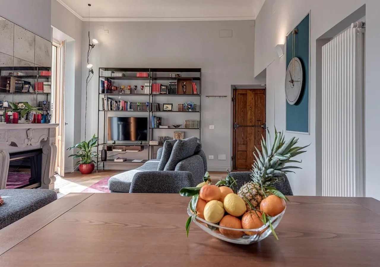 Comfortable Wide Apartment In The Core Of Florence