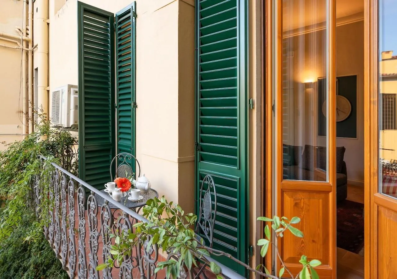 Comfortable Wide Apartment In The Core Of Florence