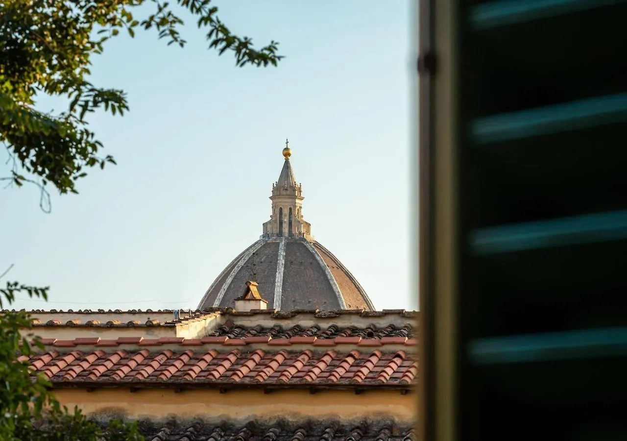 Comfortable Wide Apartment In The Core Of Florence